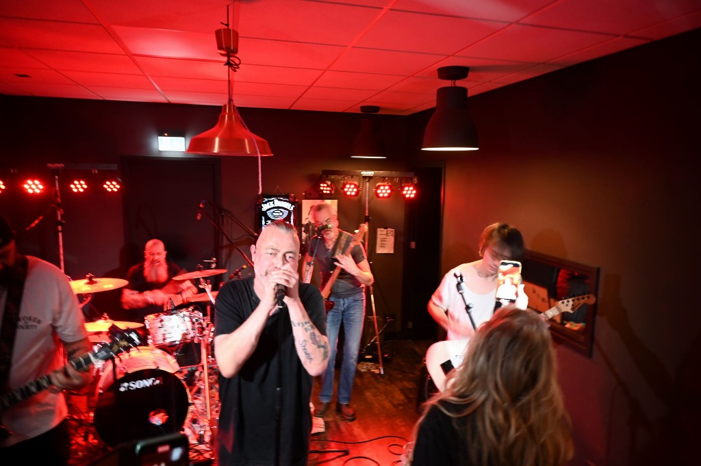 ../Images/10 jaar Ro's Barbershop 354.jpg